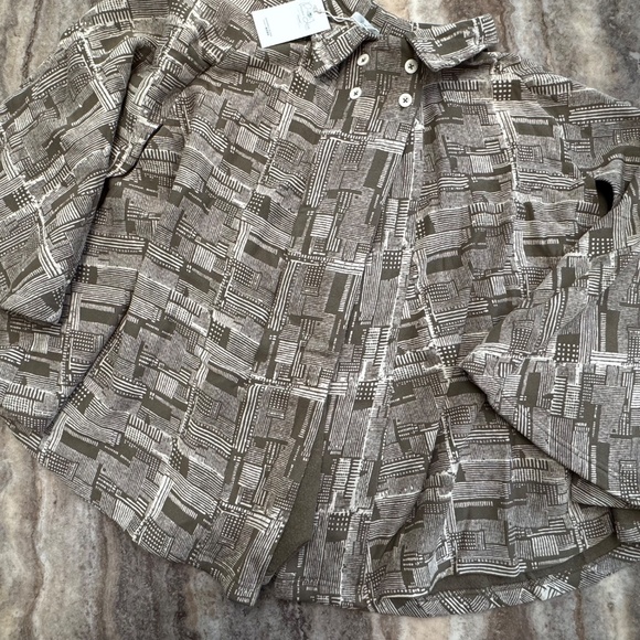 NWT-Size XL- Passion Lilie Greyish Beige &Ivory Pattern Trapeze Cape 100% Cotton - Picture 2 of 3